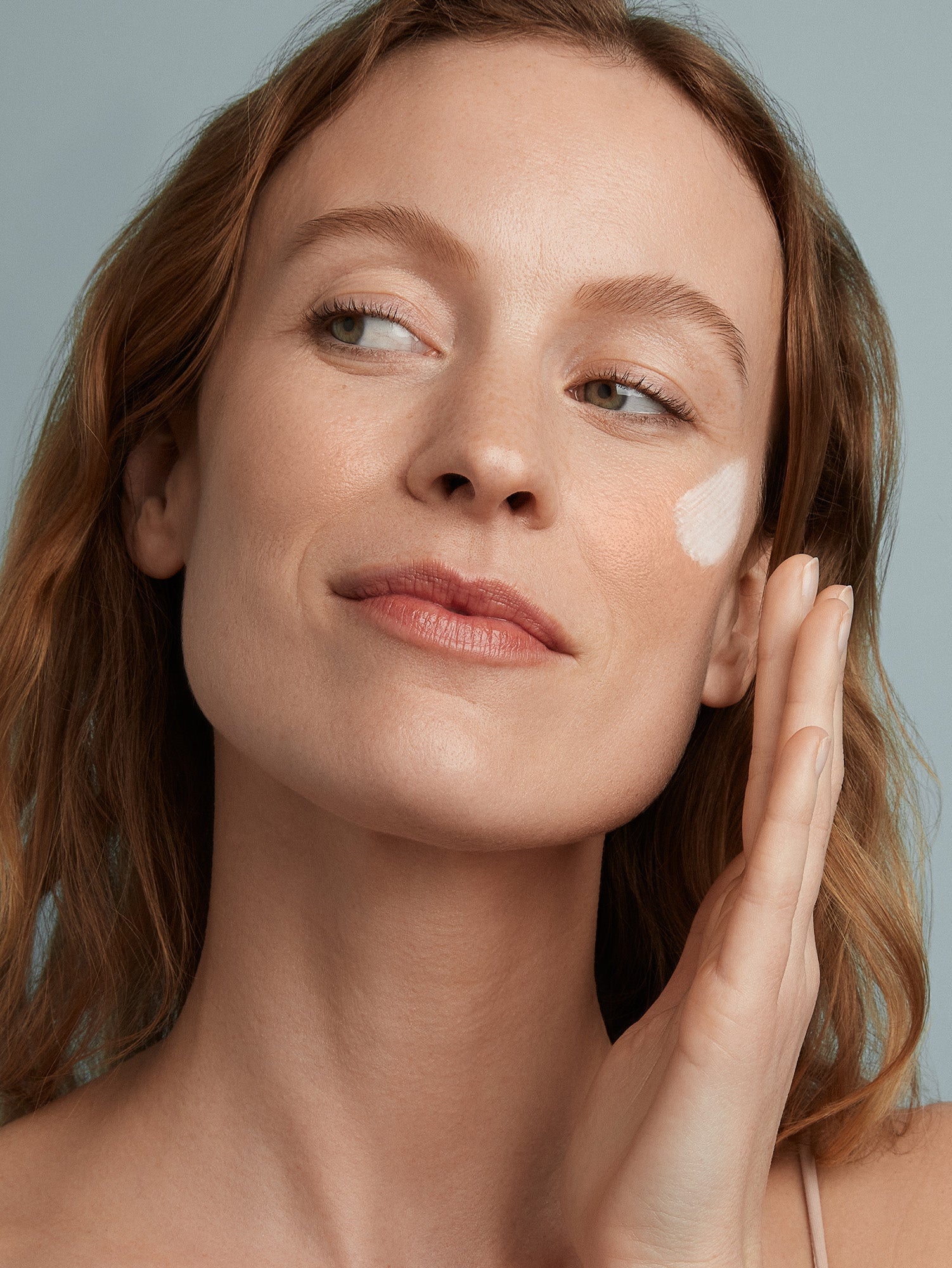 AUGUSTINUS BADER The Ultimate Soothing Cream Model