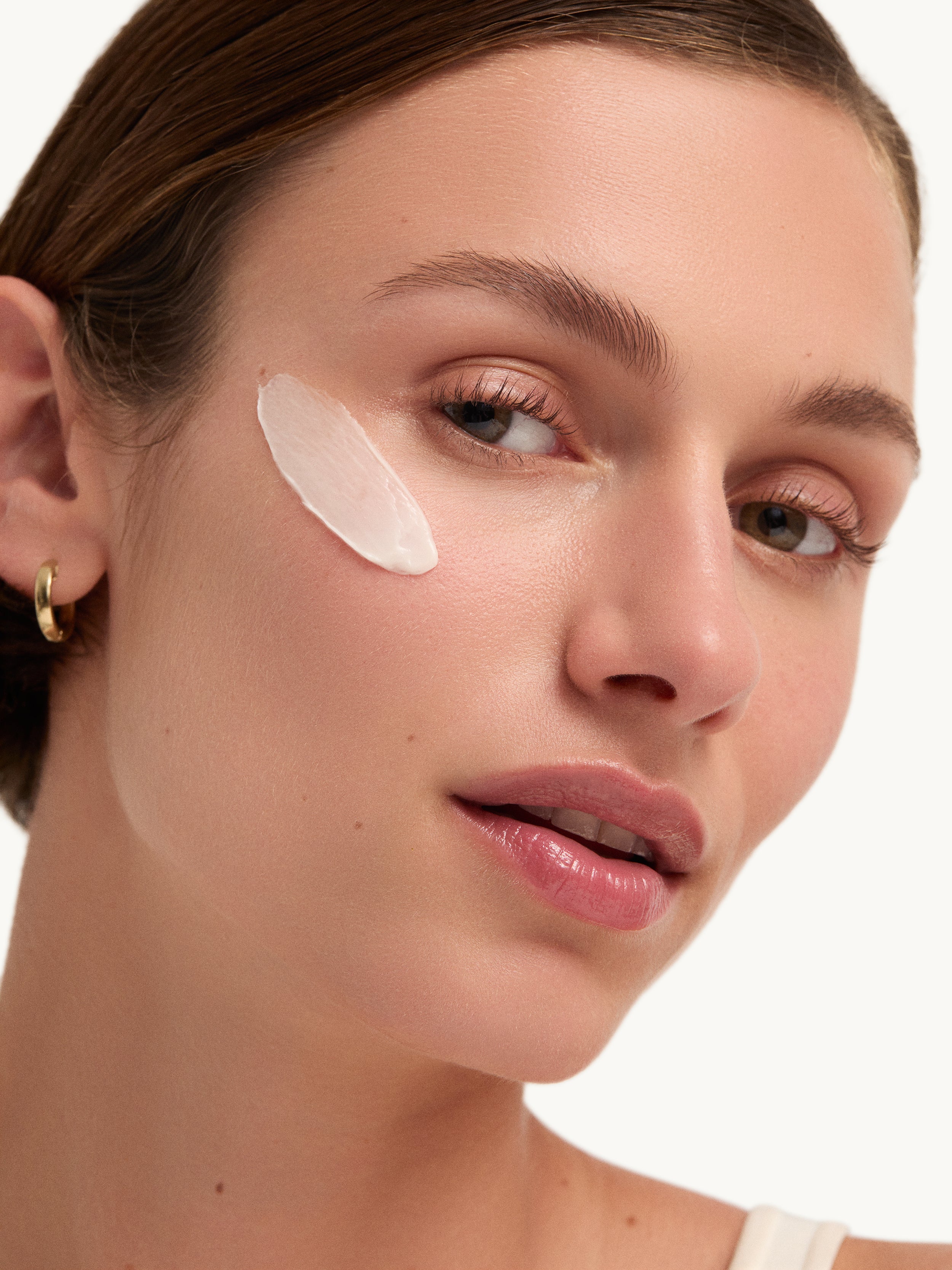 GOOP BEAUTY All-in-One Nourishing Face Cream Model Image