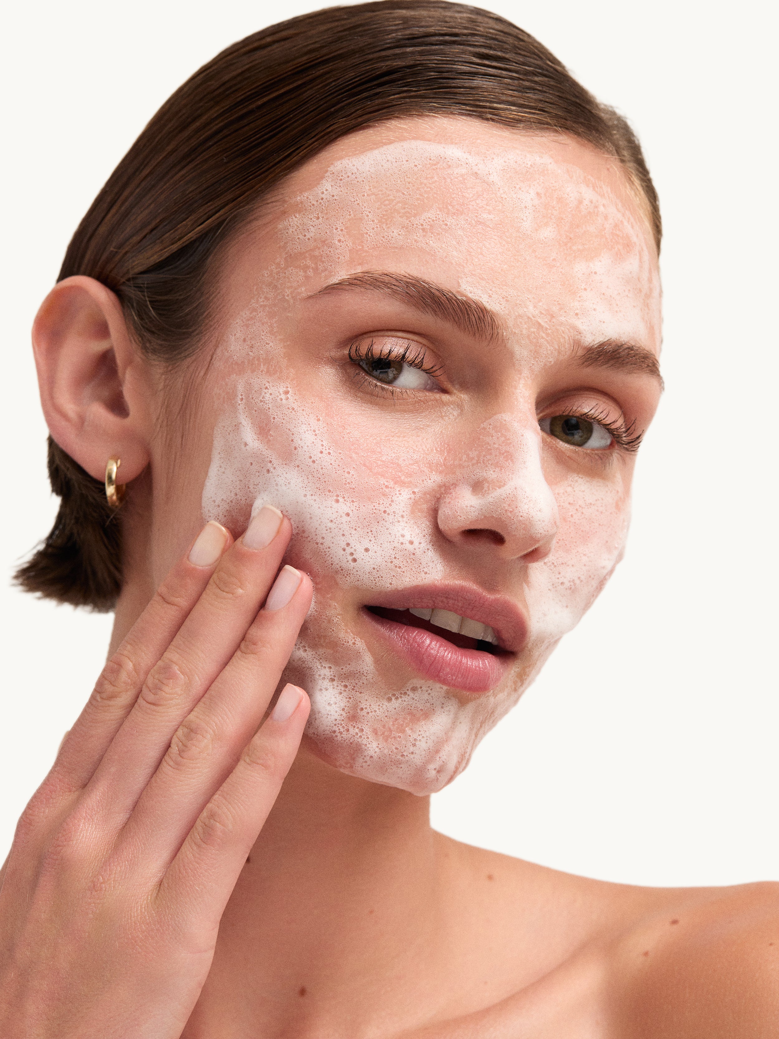 GOOP BEAUTY Daily Detox Foaming Cleanser Model Application