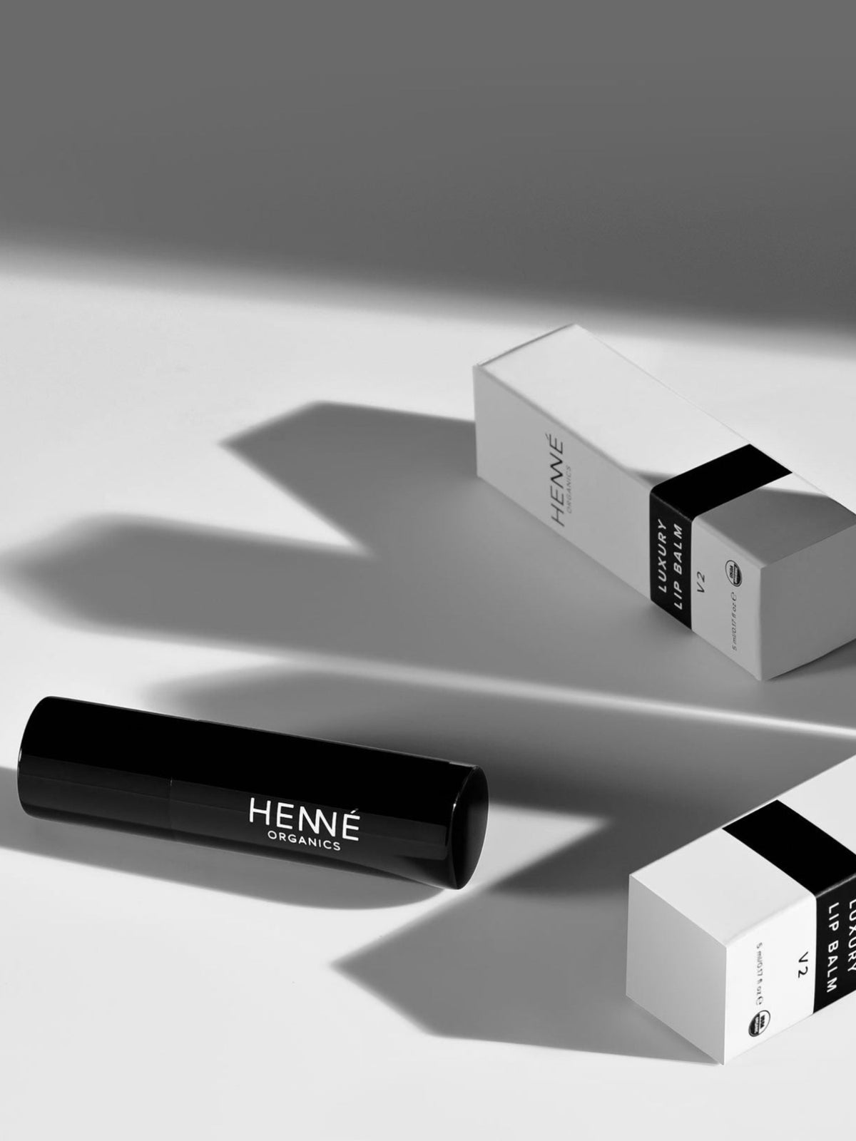 HENNÉ ORGANICS Luxury Lip Balm V2