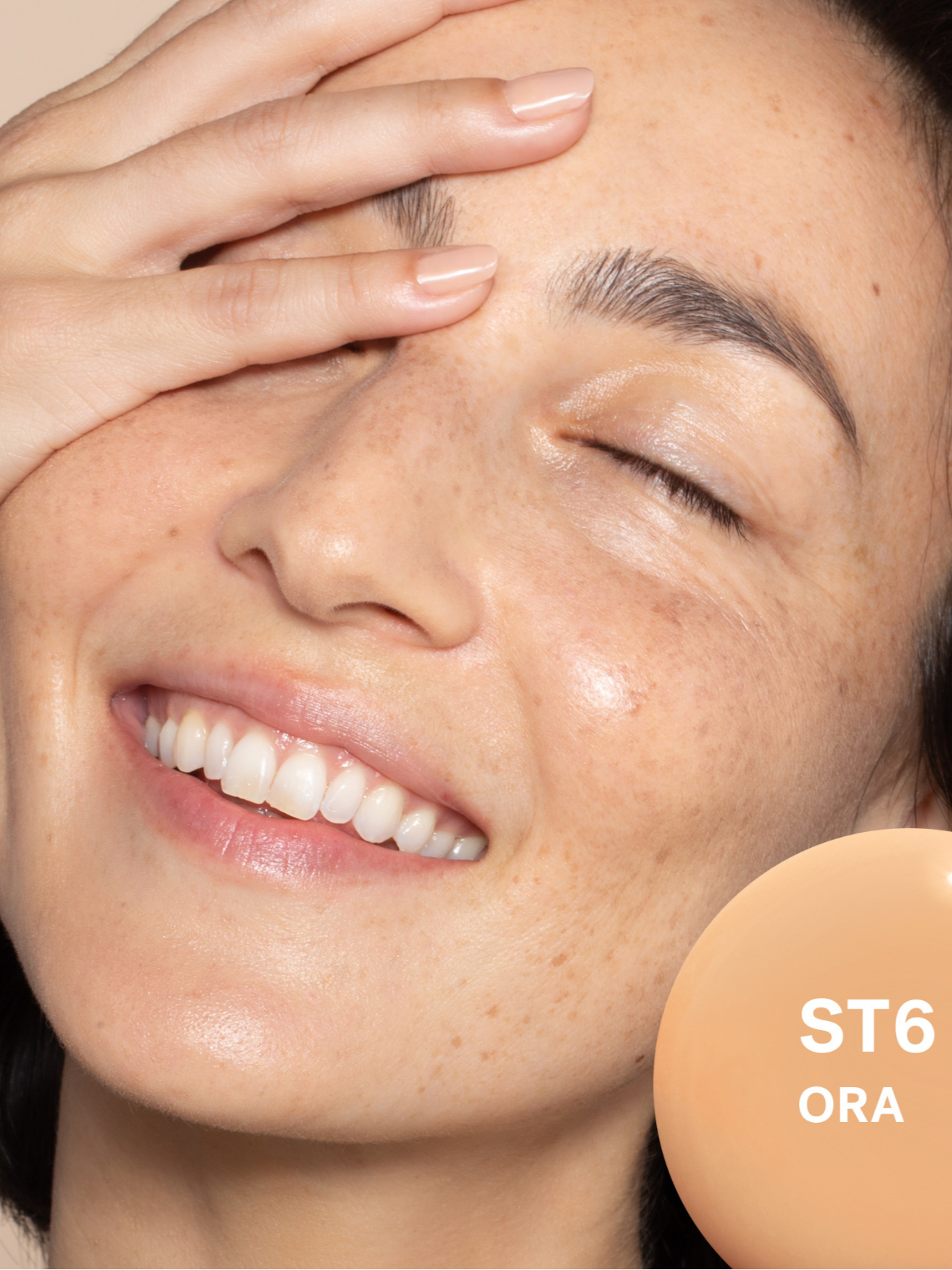 ILIA BEAUTY Super Serum Skin Tint SPF 30 in Ora Model Image