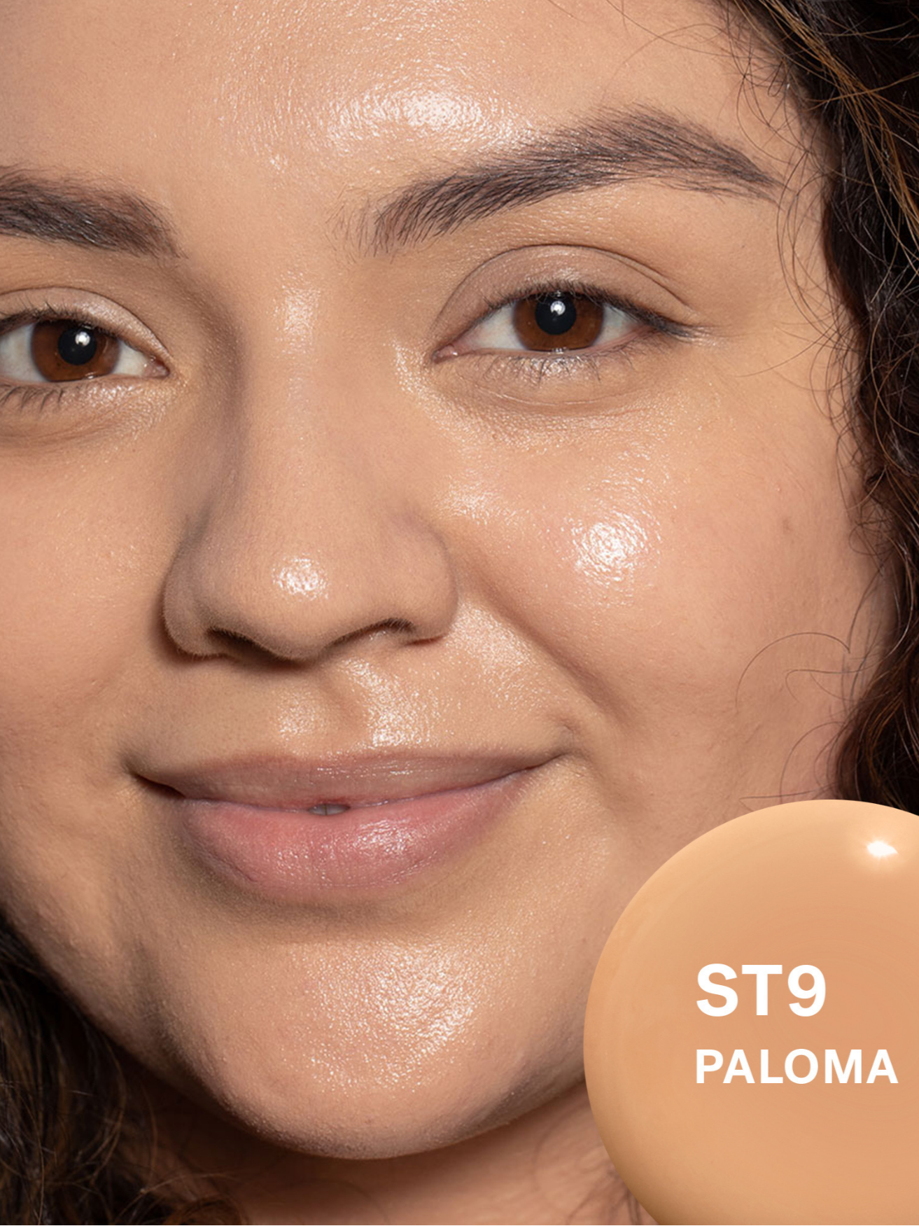 ILIA BEAUTY Super Serum Skin Tint SPF 30 in Pamola Model Image