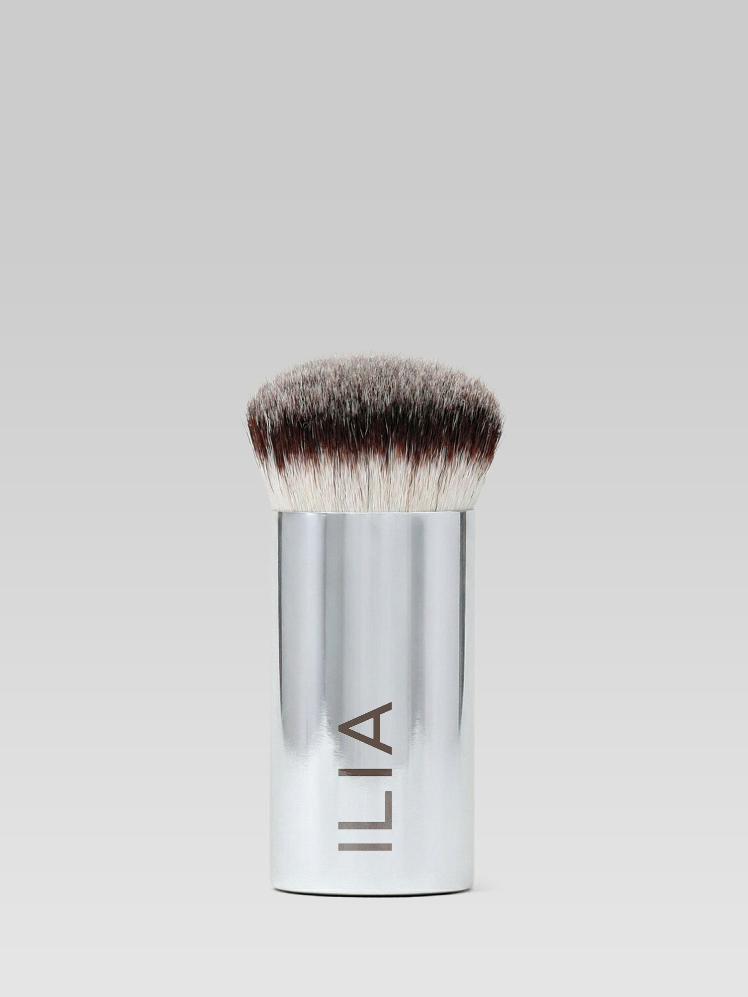ILIA BEAUTY Perfecting Buff Brush product shot