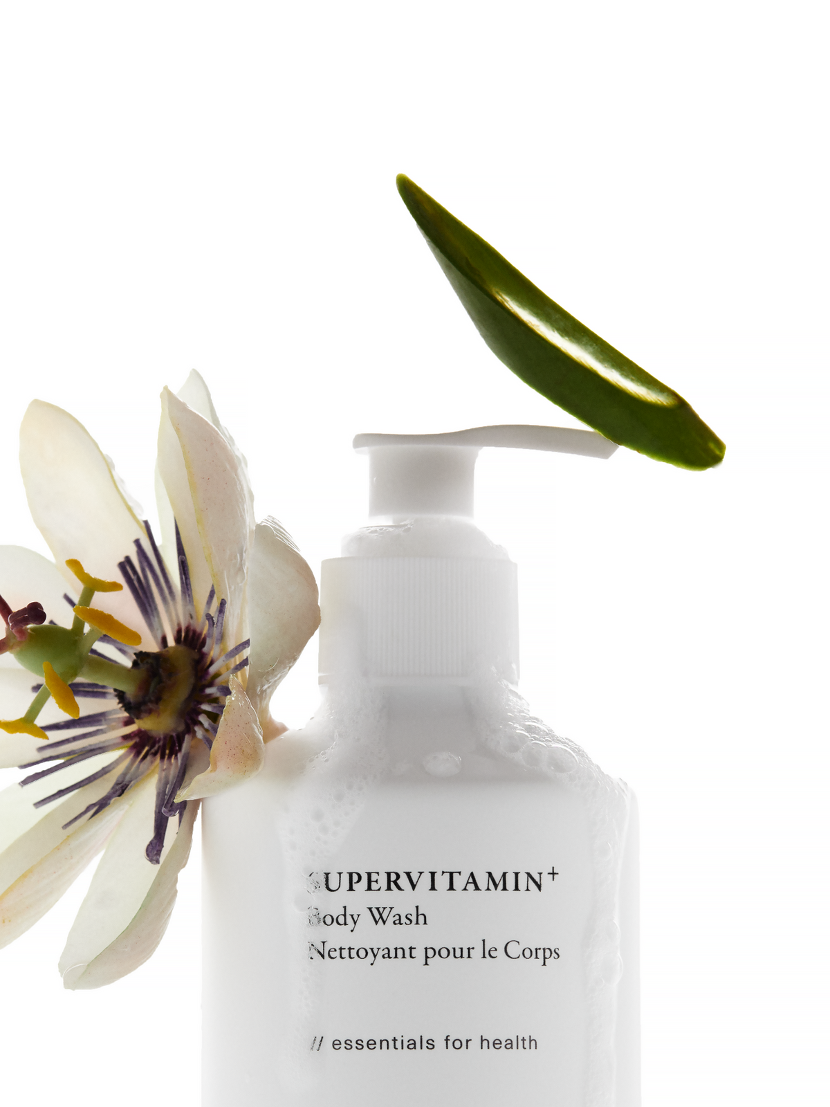 IOTA Supervitamin+ Body Wash Soothing fragrance-free with chamomile and aloe vera
