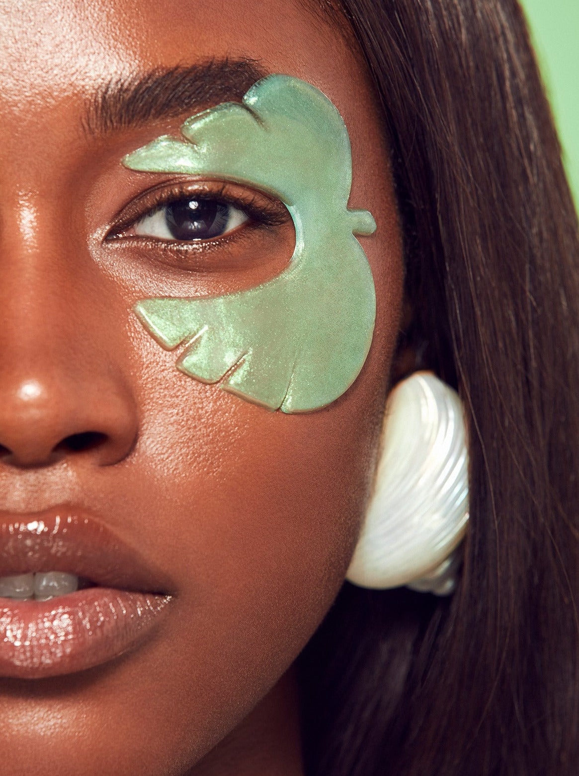 KNC-BEAUTY_Cactus_Cucumber_and_Green-Tea_Infused_Eye_Mask