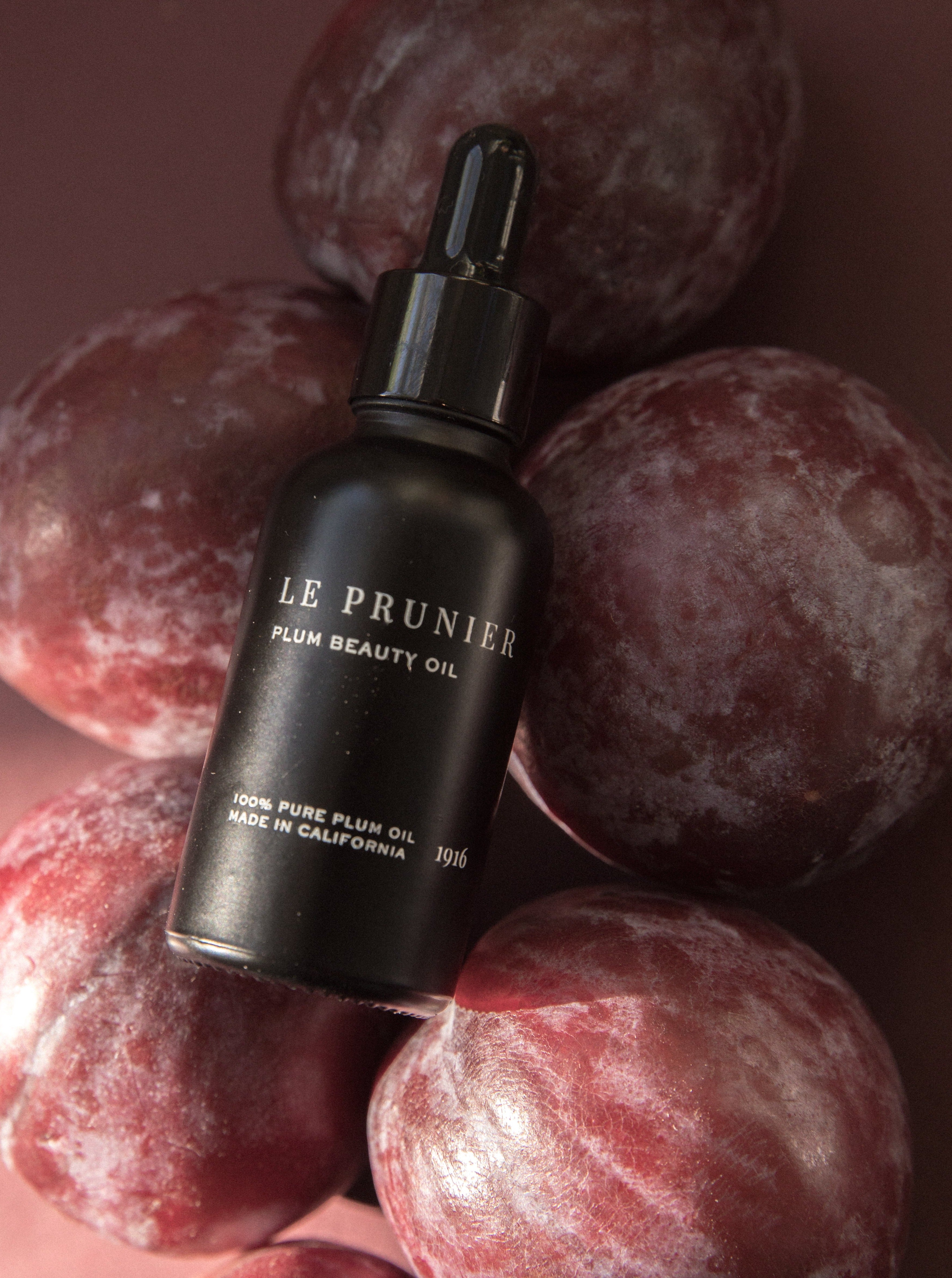 Le Prunier Plum Beauty Oil product shot