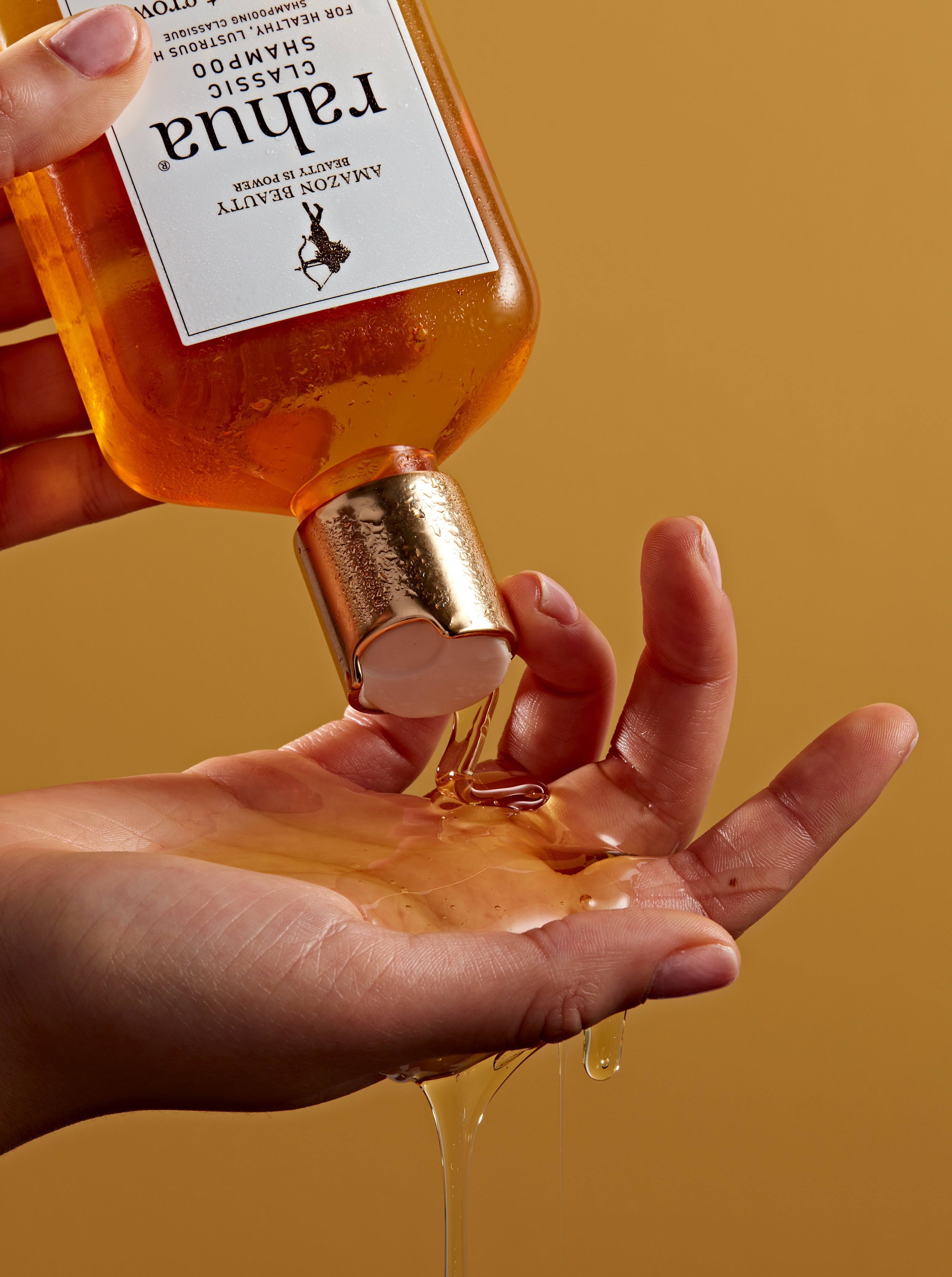 RAHUA Classic Shampoo Lifestyle Picture