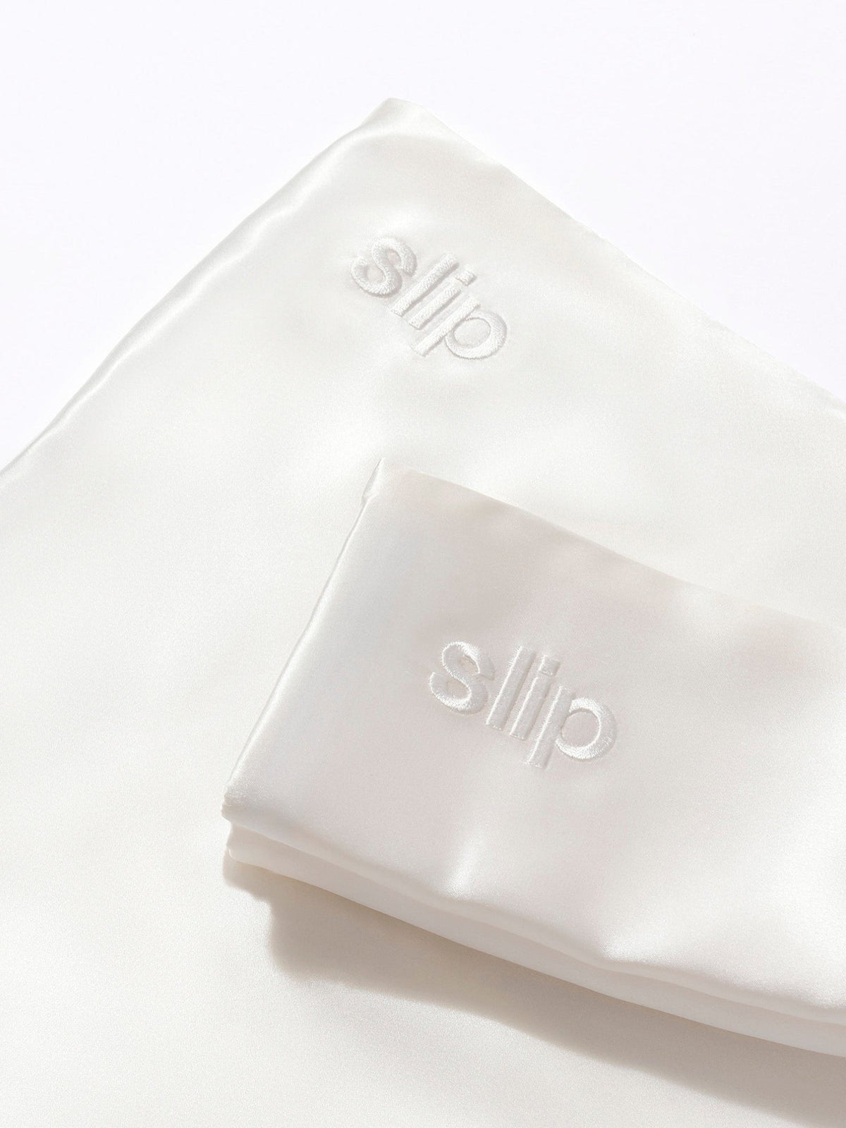 SLIP Queen Zippered Pillowcase in White – product detail