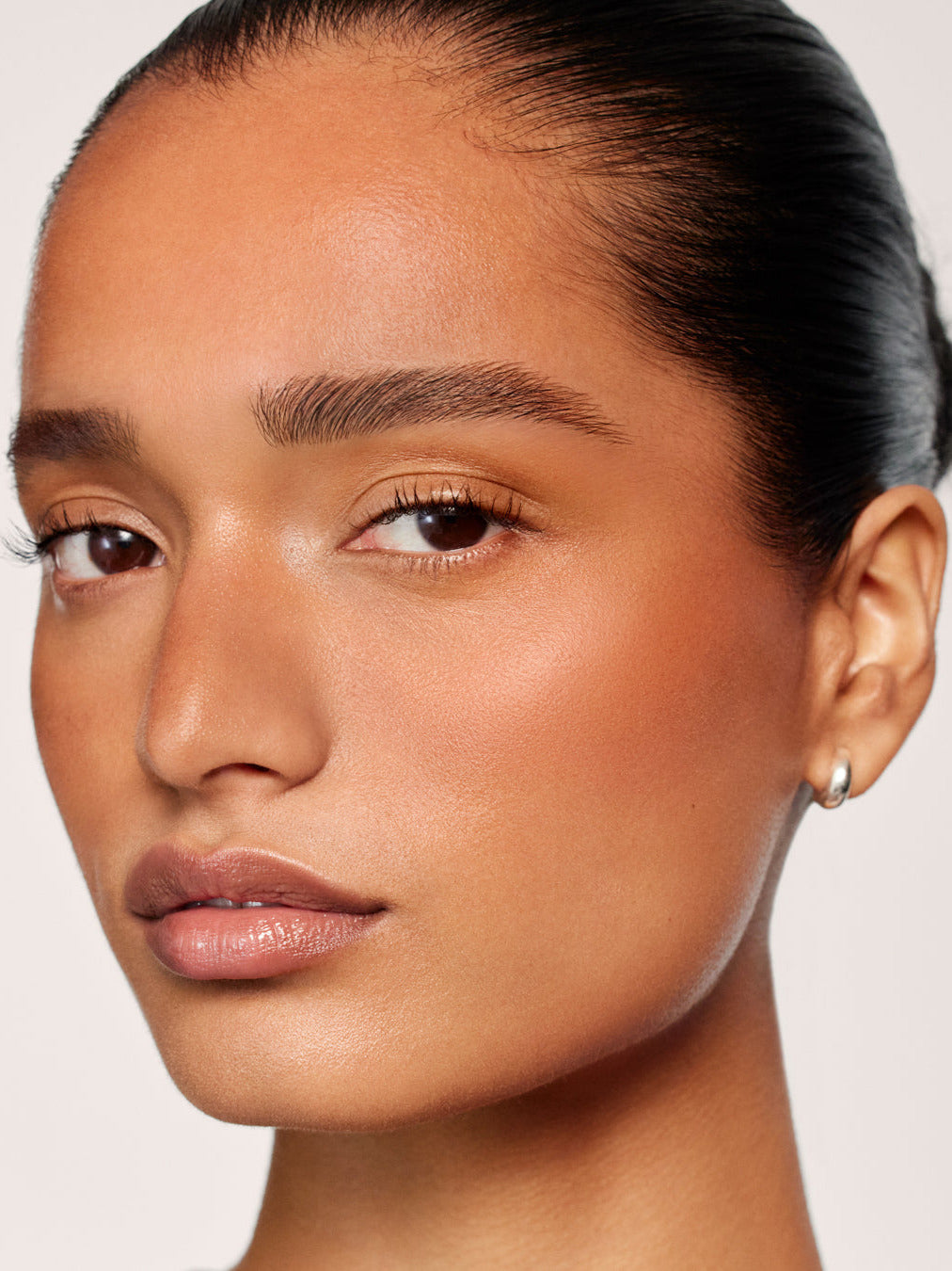 WESTMAN ATELIER Sun Tone Bronzing Drops in Soleil 3 Model