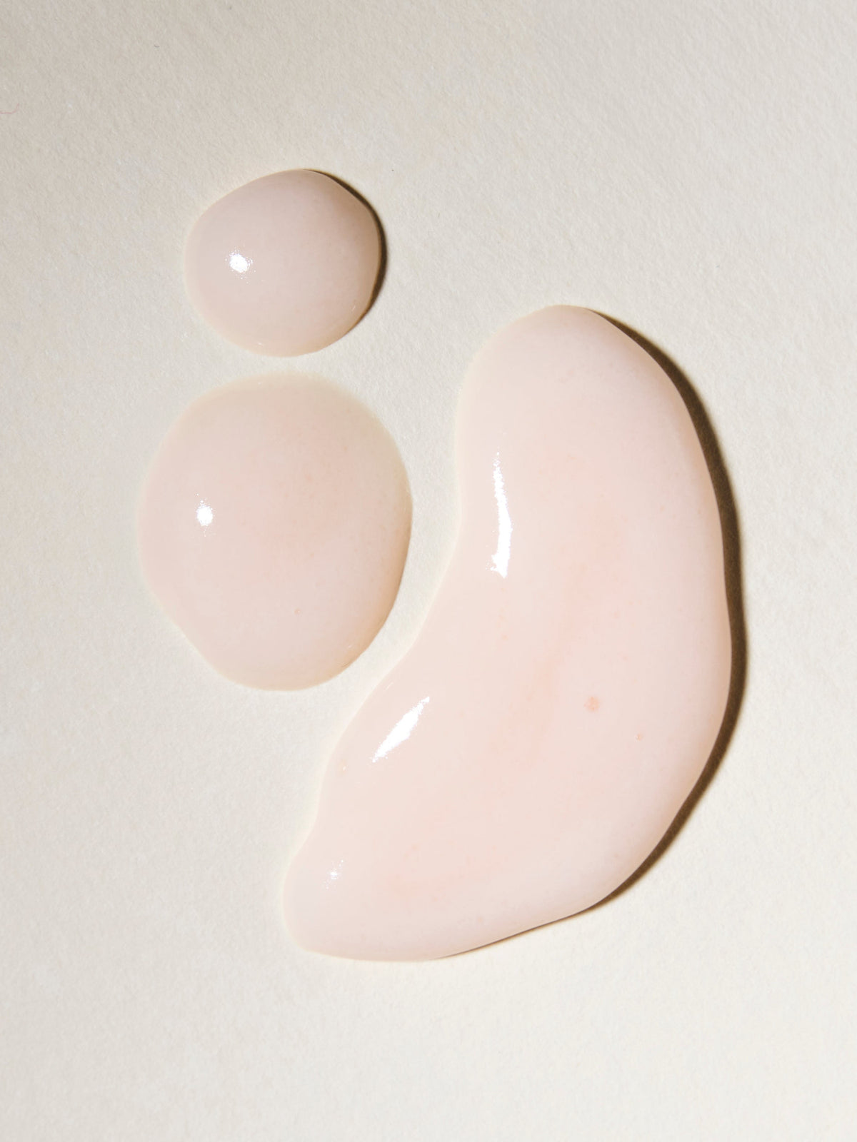 Rahua Hydration Shampoo creamy pink texture