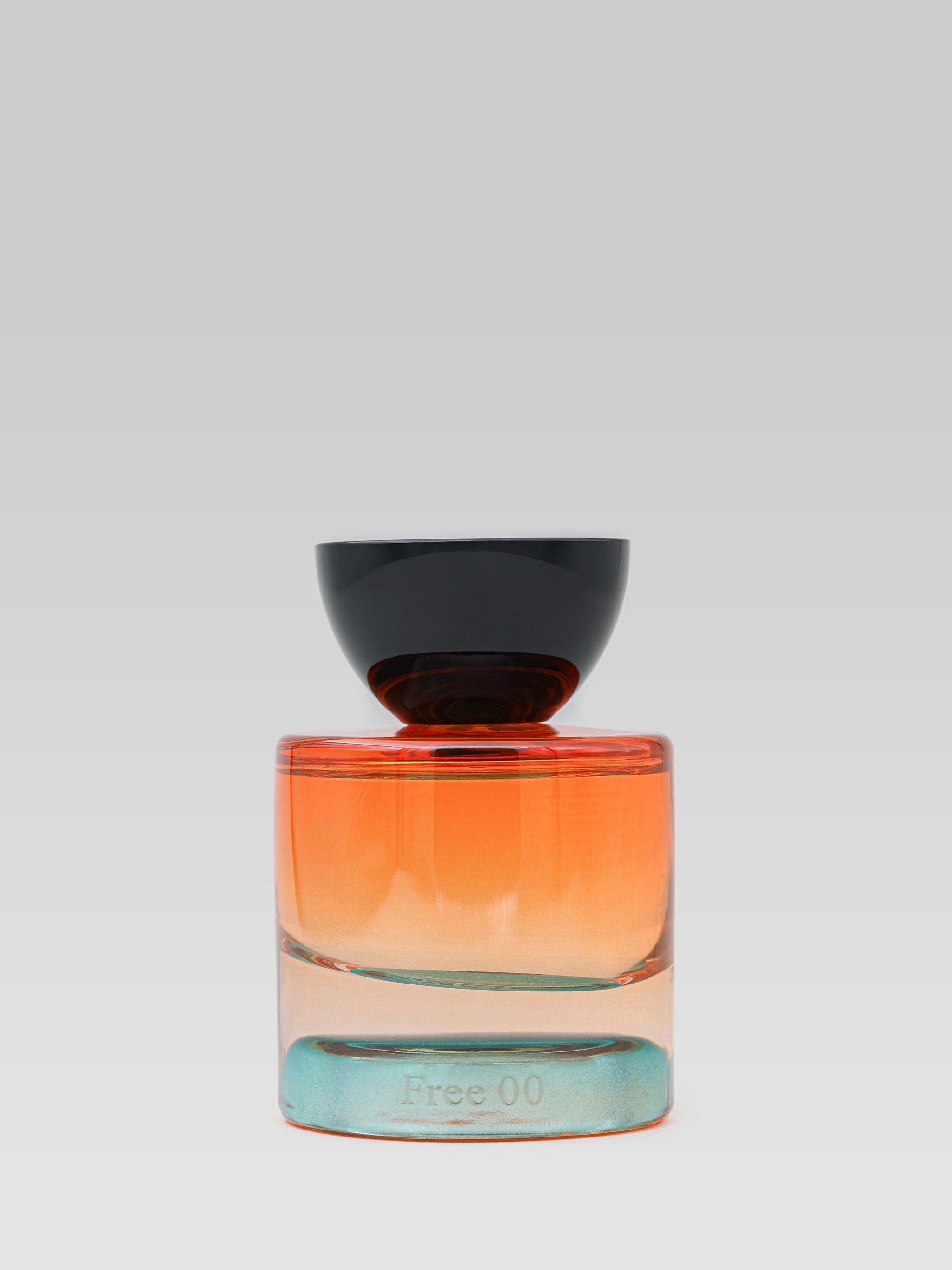 Product shot of Vyrao Free 00 Parfume Image greenlane
