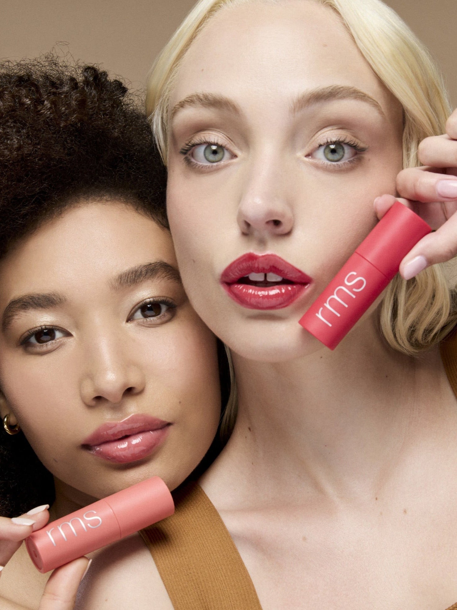 RMS BEAUTY Legendary Lip Oil in Elle and Lily Model Image