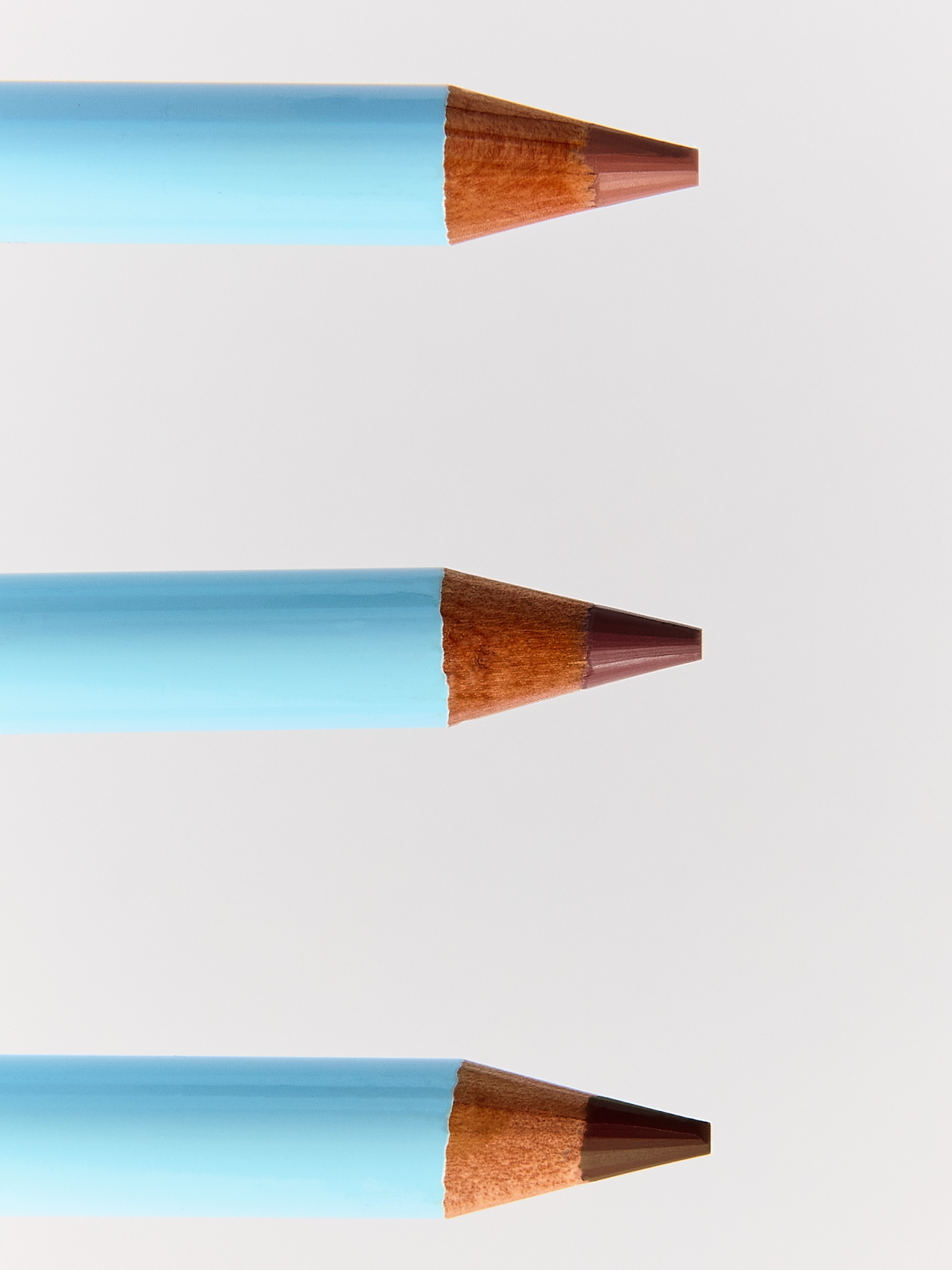 FARA HOMIDI Essential Lip Contour Trio Closeup of the lipliner tips