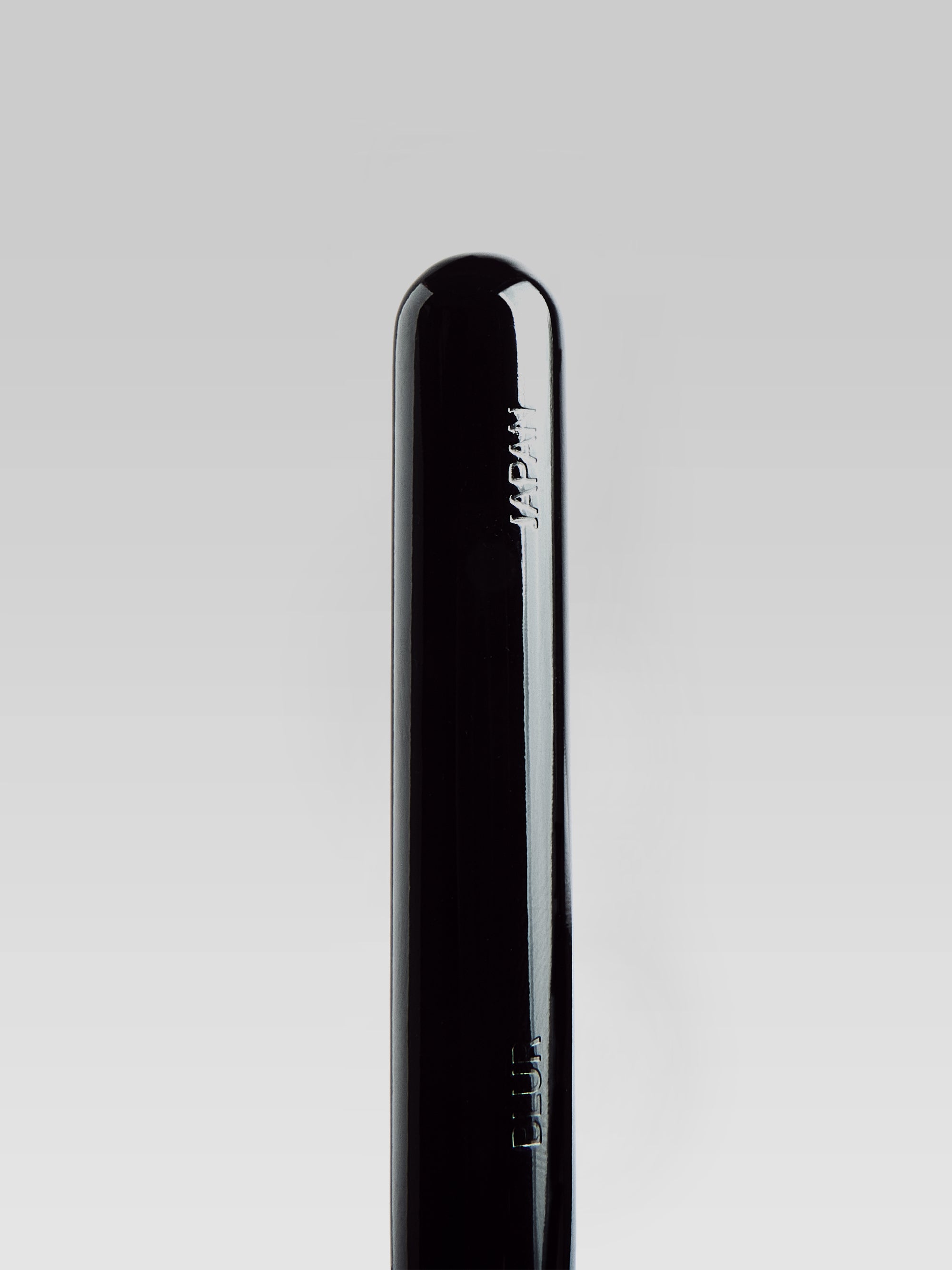 FARA HOMIDI Blur Brush Handle