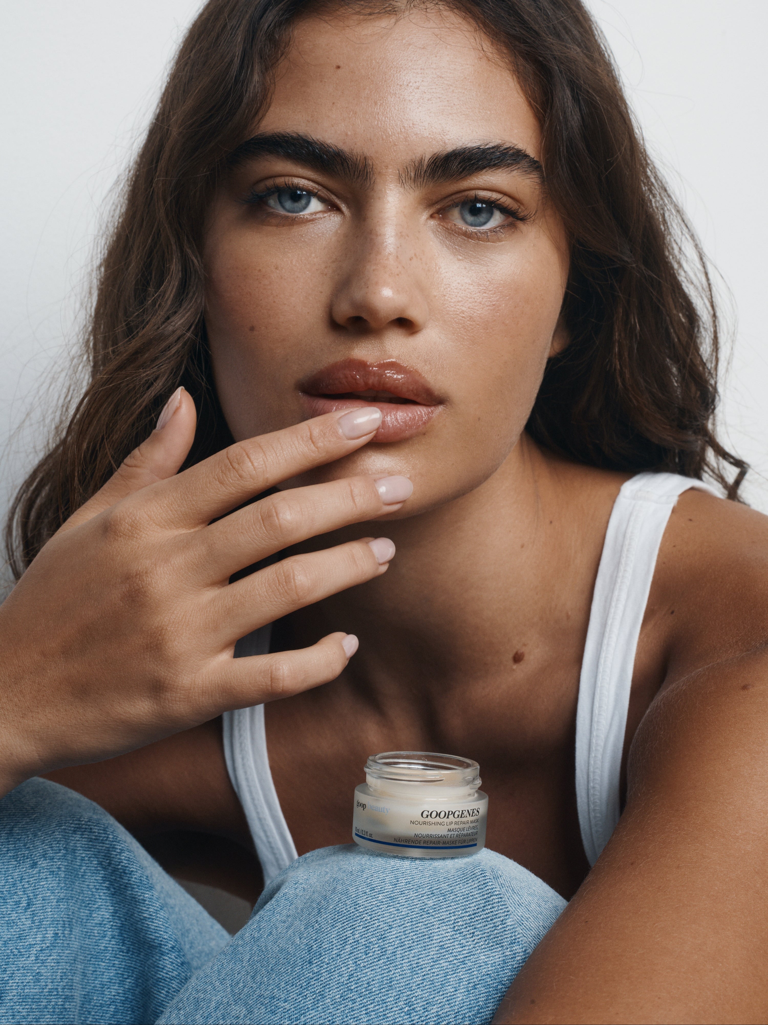 GOOP BEAUTY Nourishing Lip Repair Mask Model