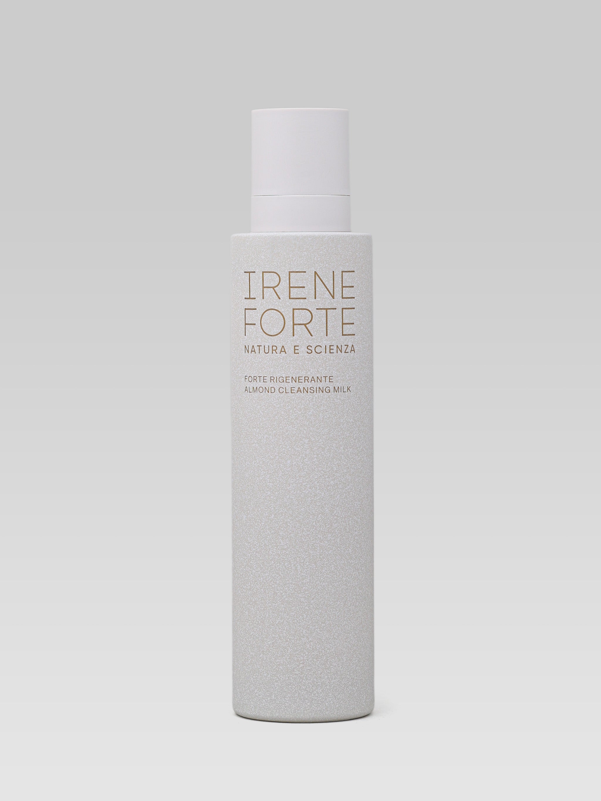 Irene Forte Forte Rigenerante Almond Cleansing Milk product shot Reinigungsmilch