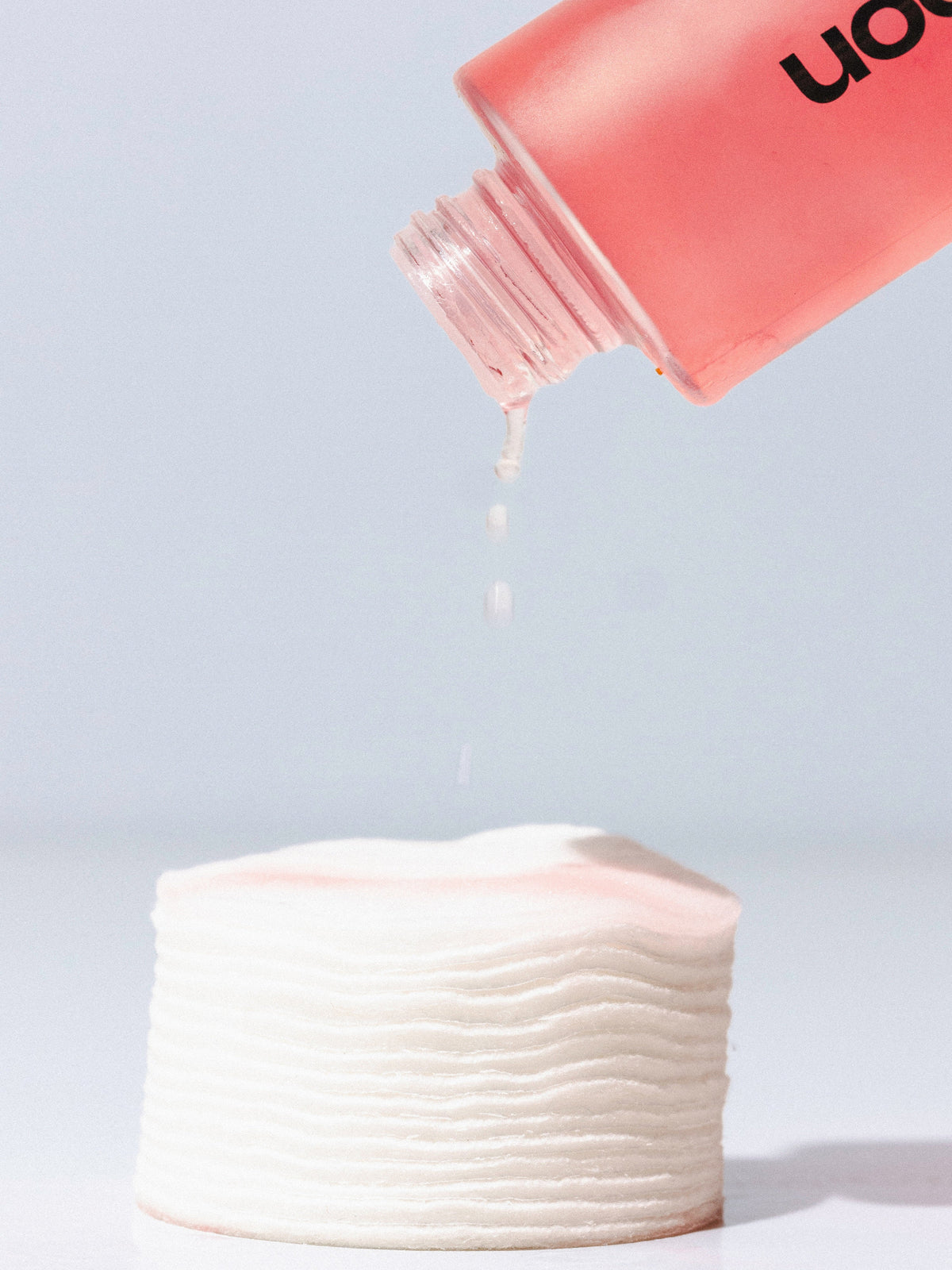 KAROLIN VAN LOON Terra Fresh Remover nail polish remover application