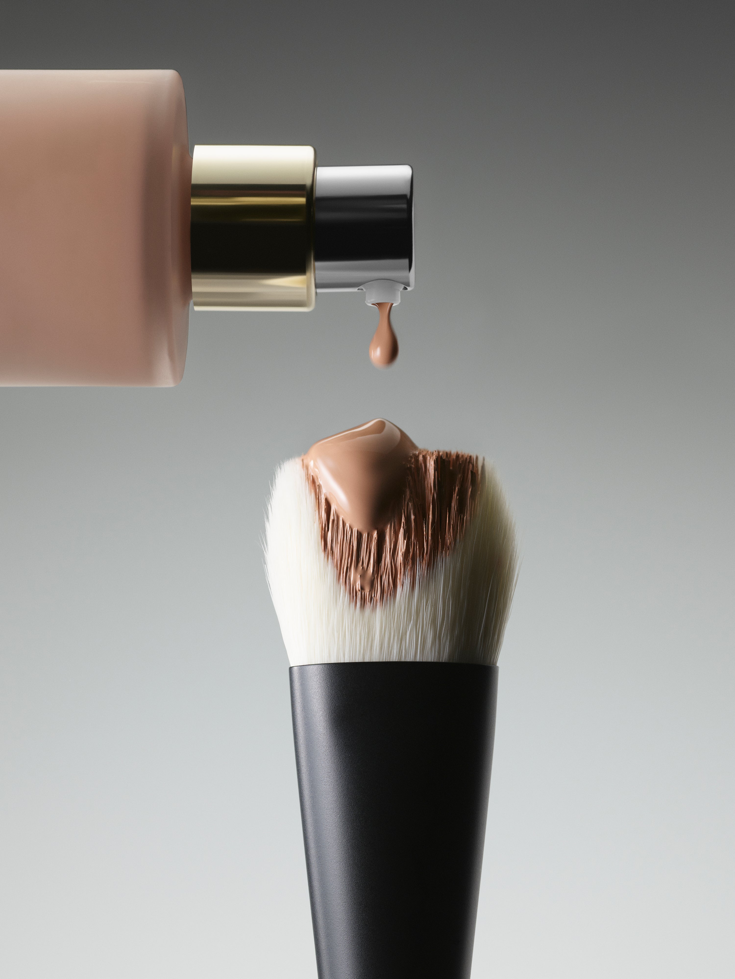 WESTMAN ATELIER Liquid Foundation Brush
