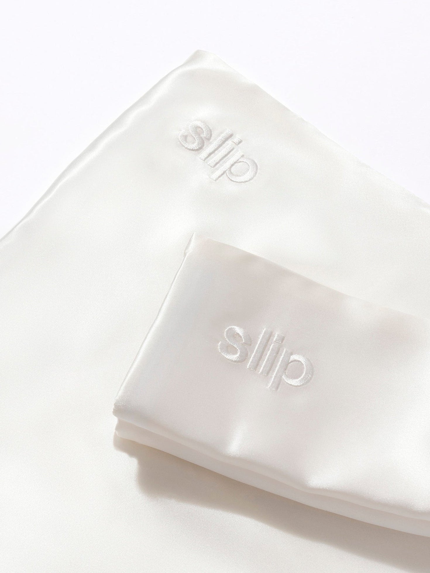 SLIP Queen Zippered Pillowcase in White – product detail