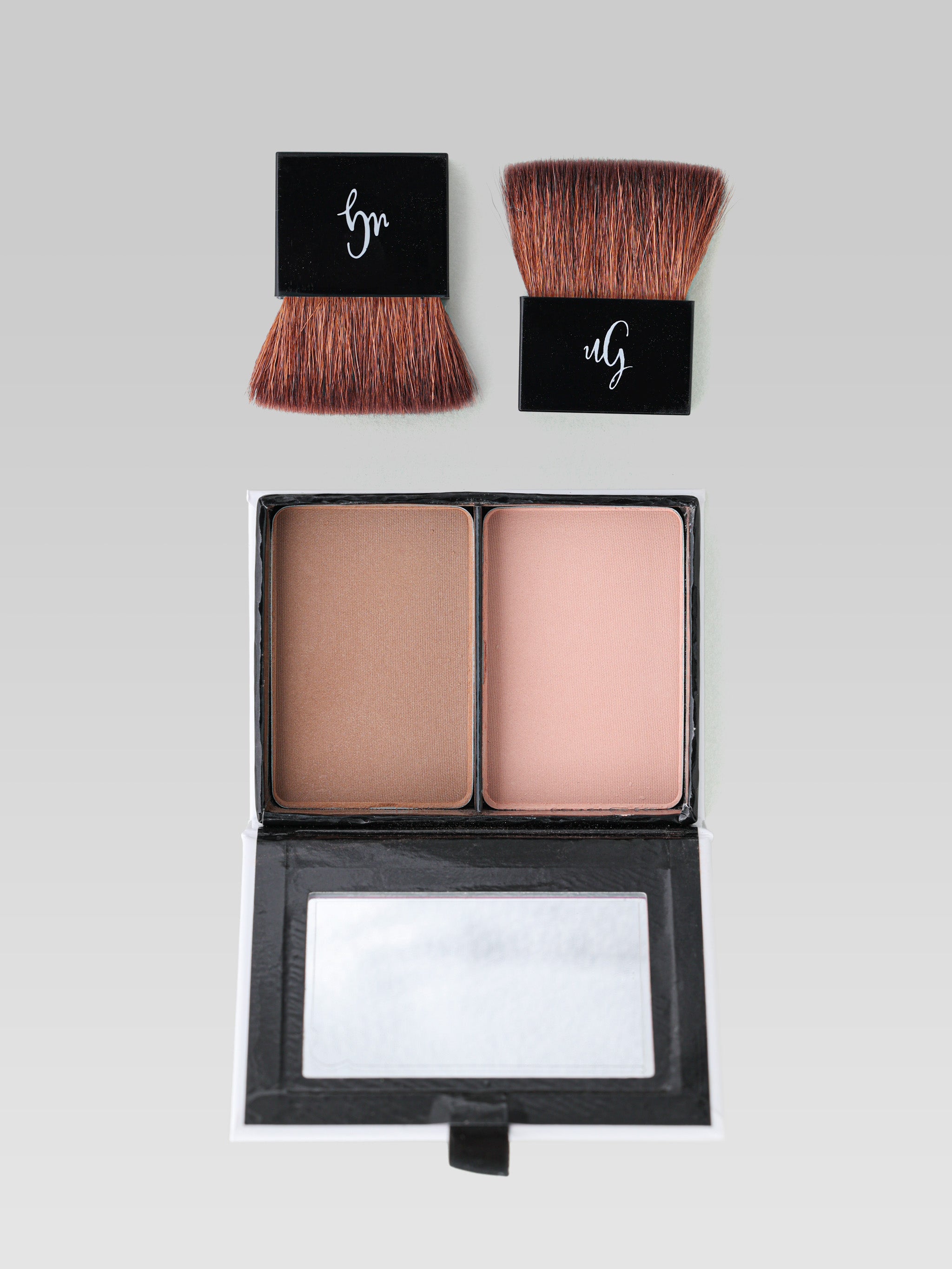 UND GRETEL SUNNE Lifting Modellage Powder Blush Contouring Rouge Duo 