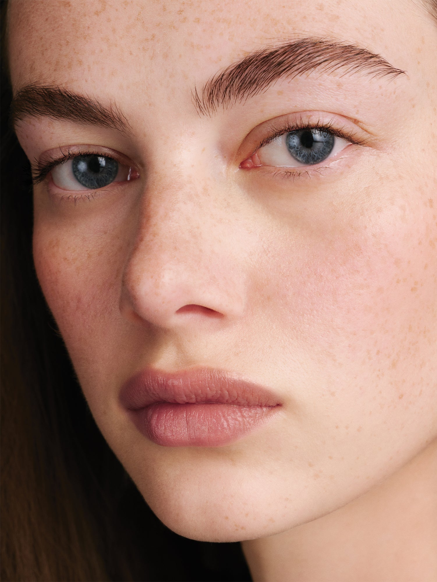 WESTMAN ATELIER HydroBalm Tinted Lipstick in Cafe Creme Model