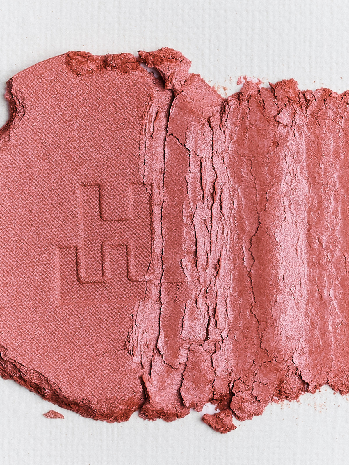 FARA HOMIDI Bronzer Nüe swatch showing the rosy bronzer shade