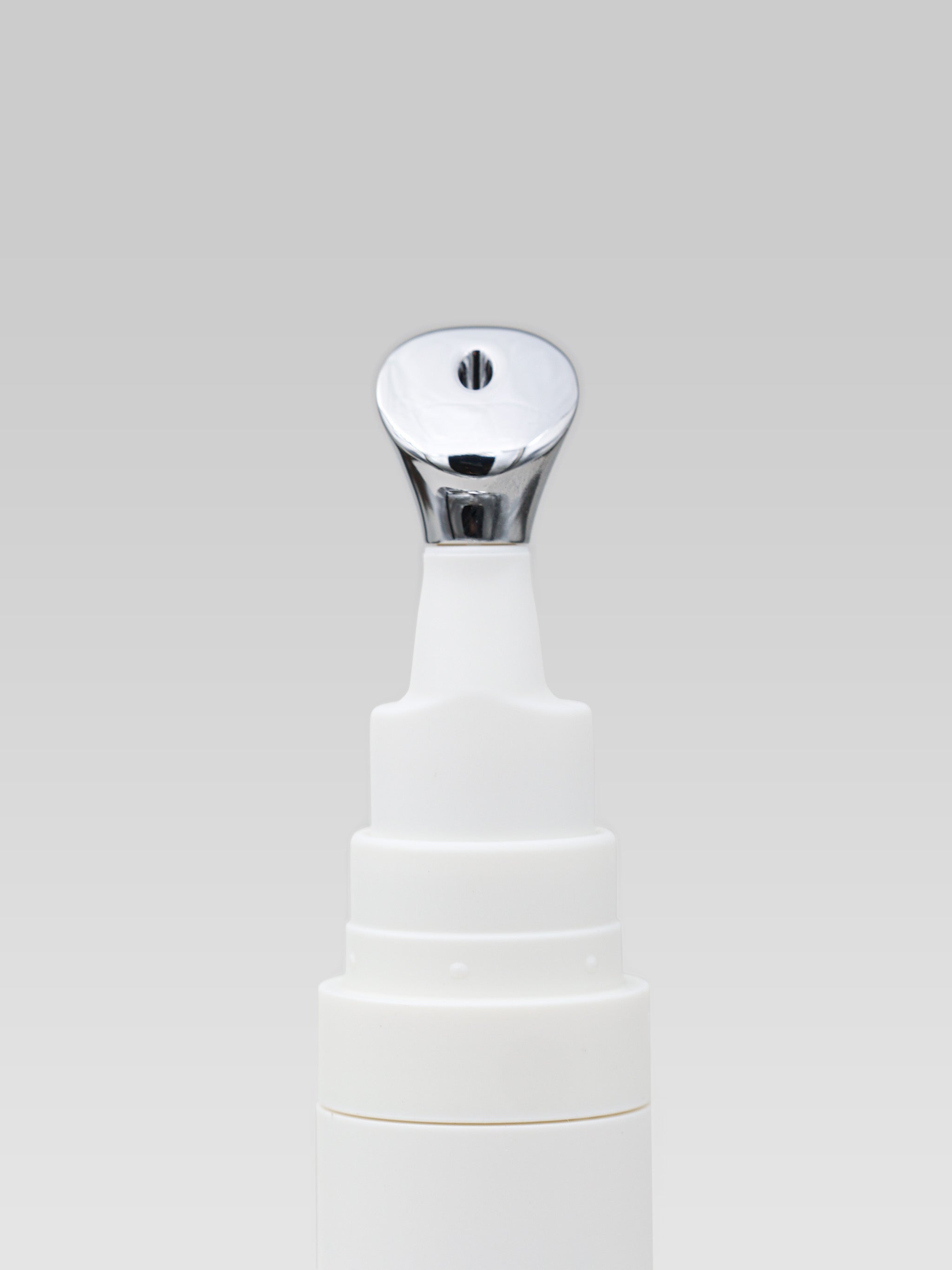 goop beauty 3x Retinol Eye Lift Serum cooling metal applicator