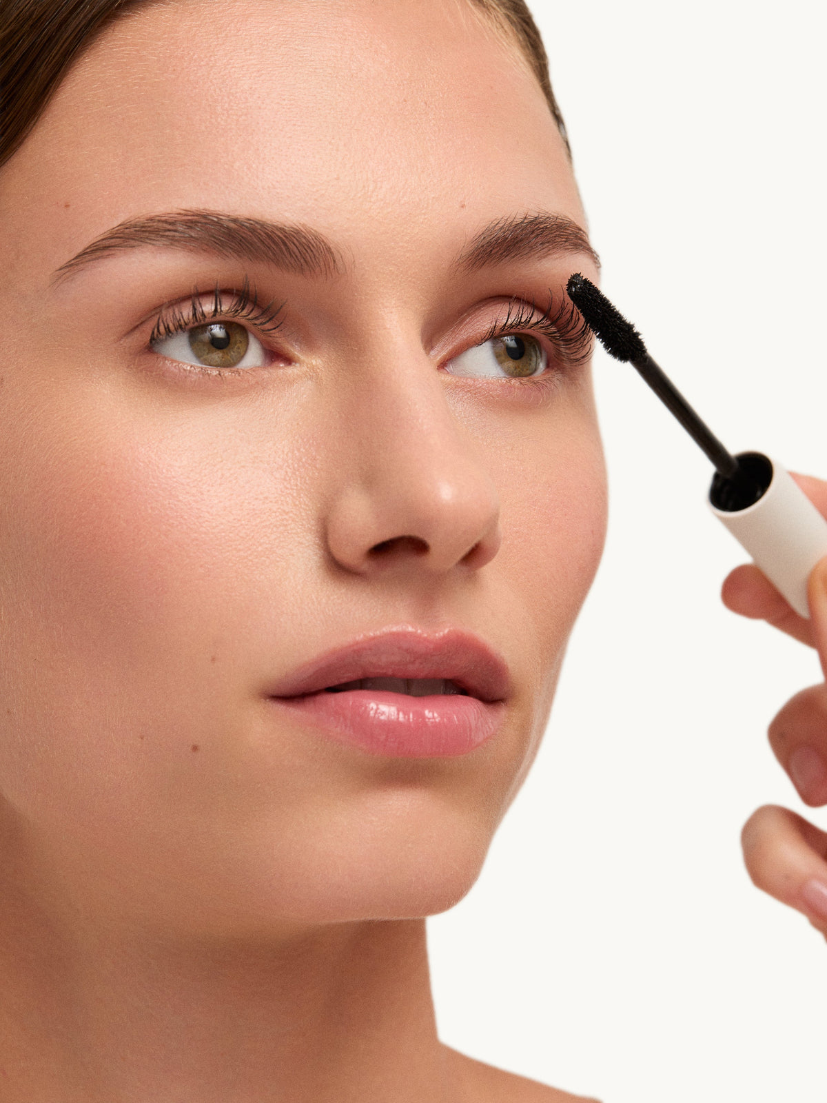 GOOP BEAUTY Featherlash Lifting Serum Mascara applied to lashes