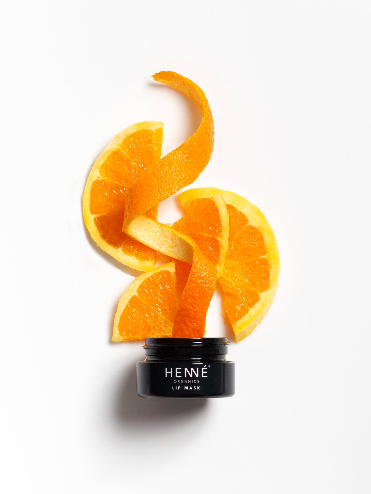 HENNÉ ORGANICS Lip Mask with fresh orange slices
