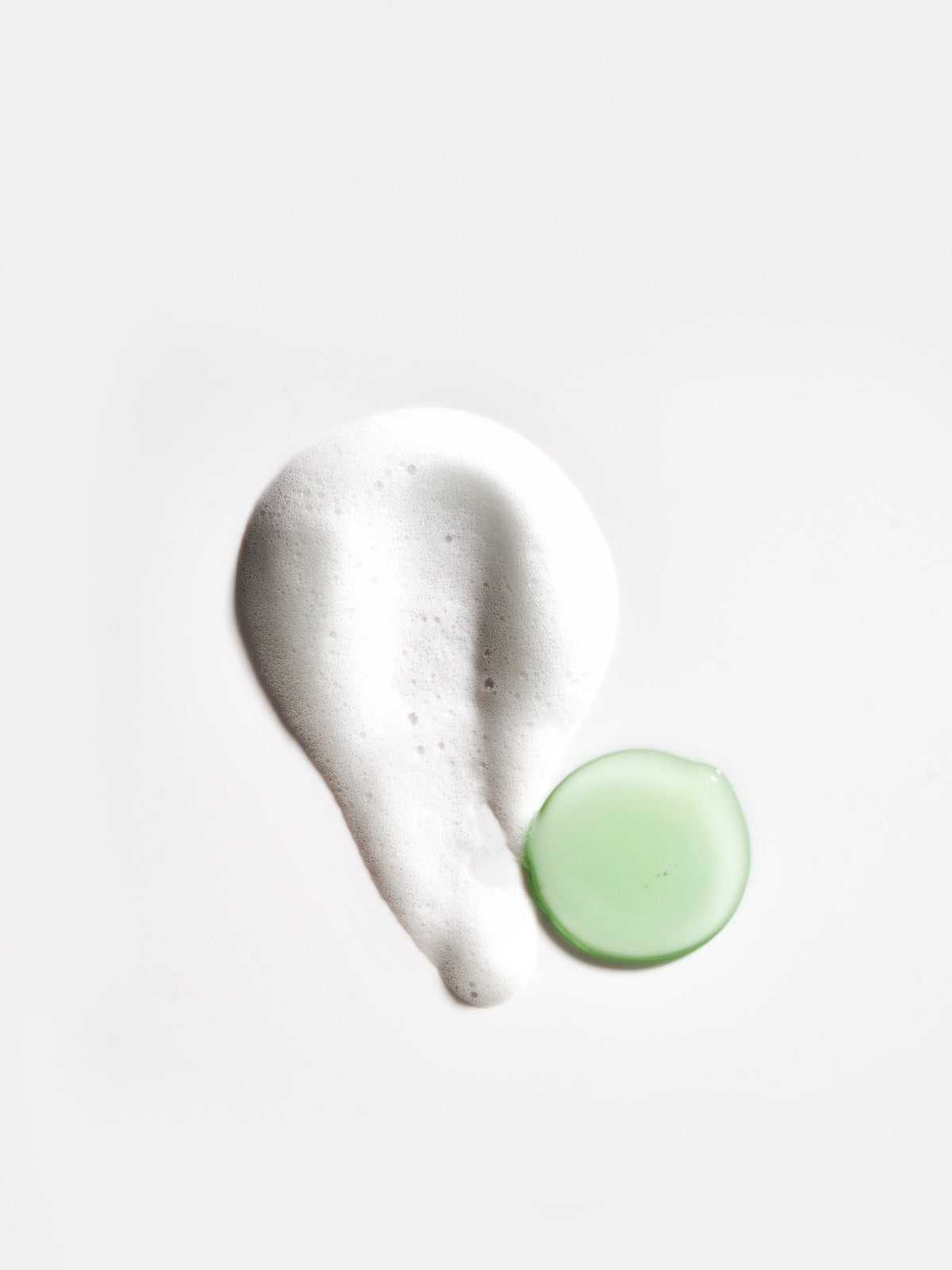 Herbivore Botanicals Aquarius BHA + Blue Tansy Clarity Cleanser texture
