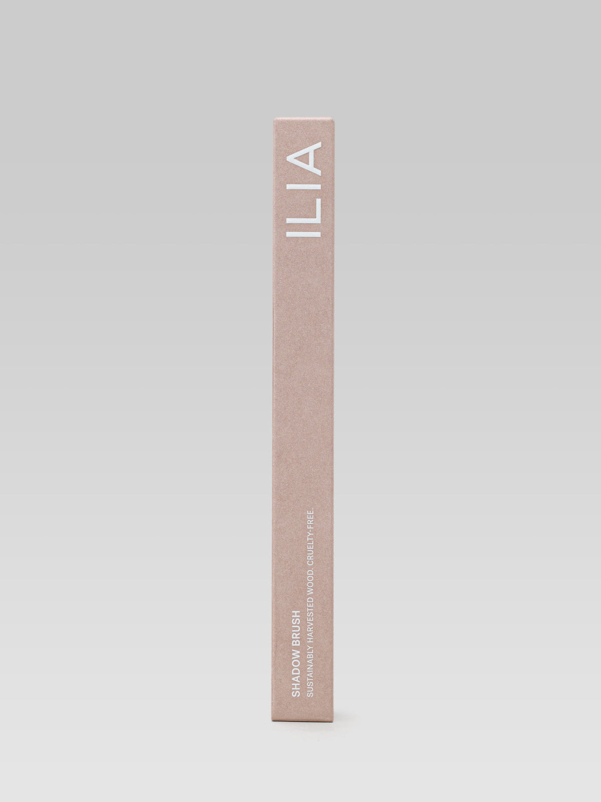 ILIA BEAUTY Shadow Brush in a slim beige packaging box with white ILIA branding.