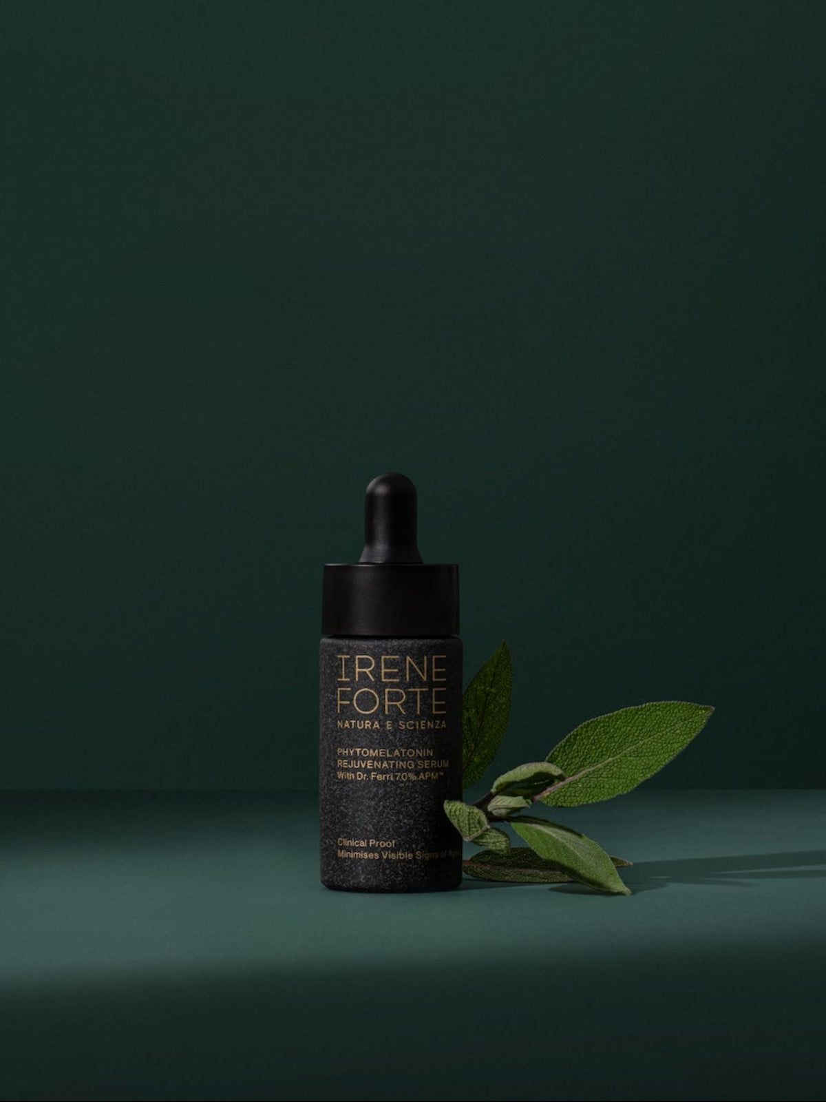 IRENE FORTE Phytomelatonin Rejuvenating Serum with botanical leaves