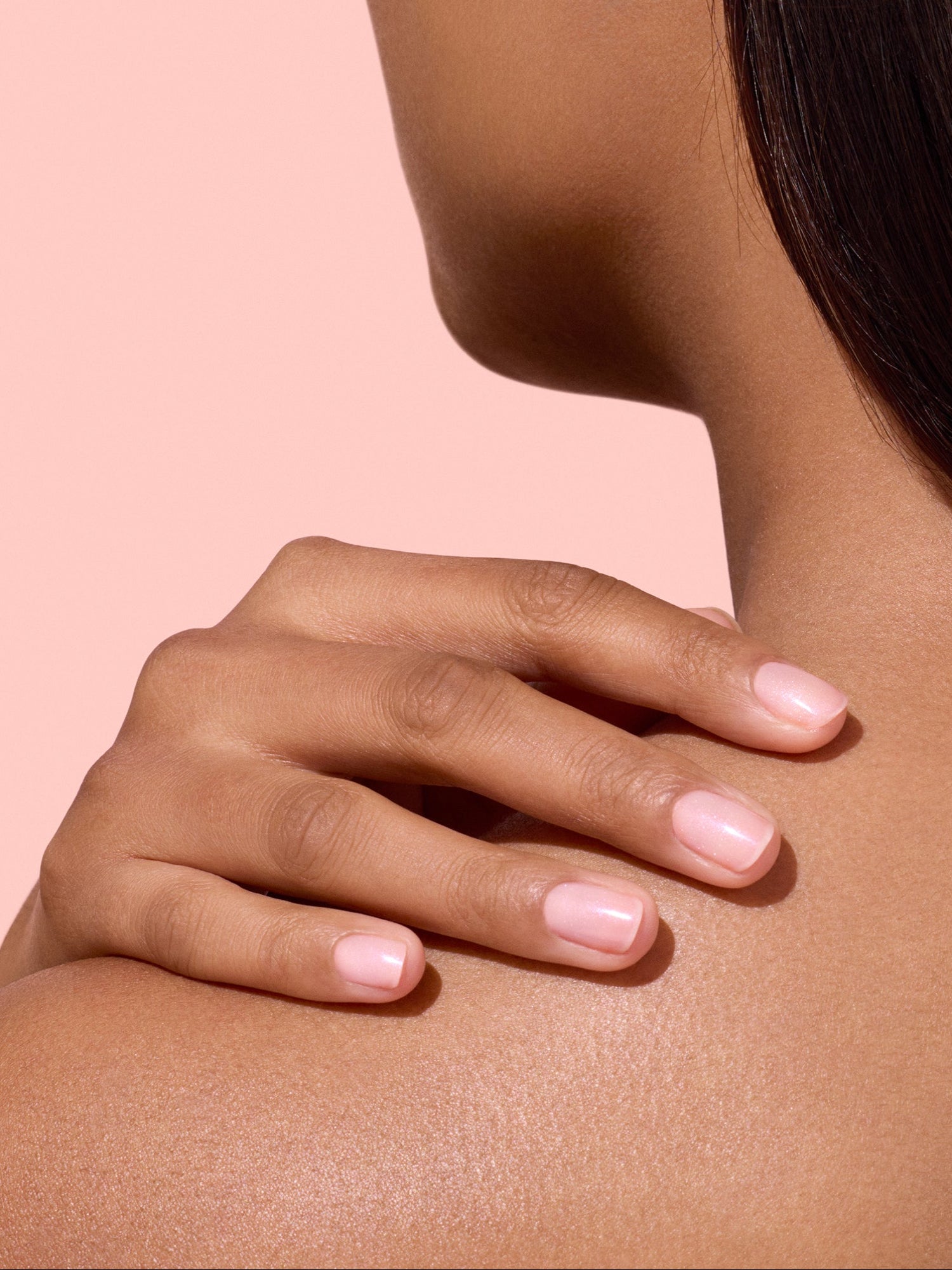 MANUCURIST Active Plump on natural nails lifestyle image