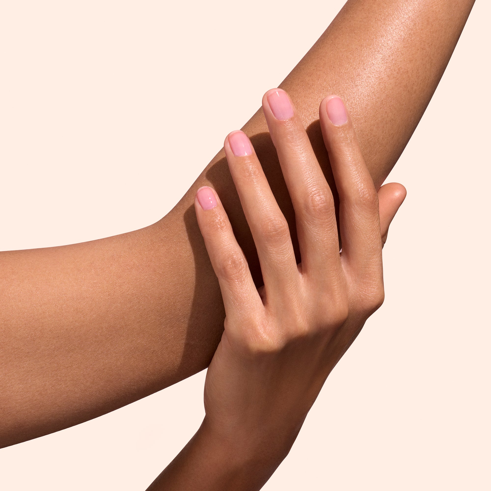 Manucurist Active Glow Grape nail care treatment for radiant and nourished nails