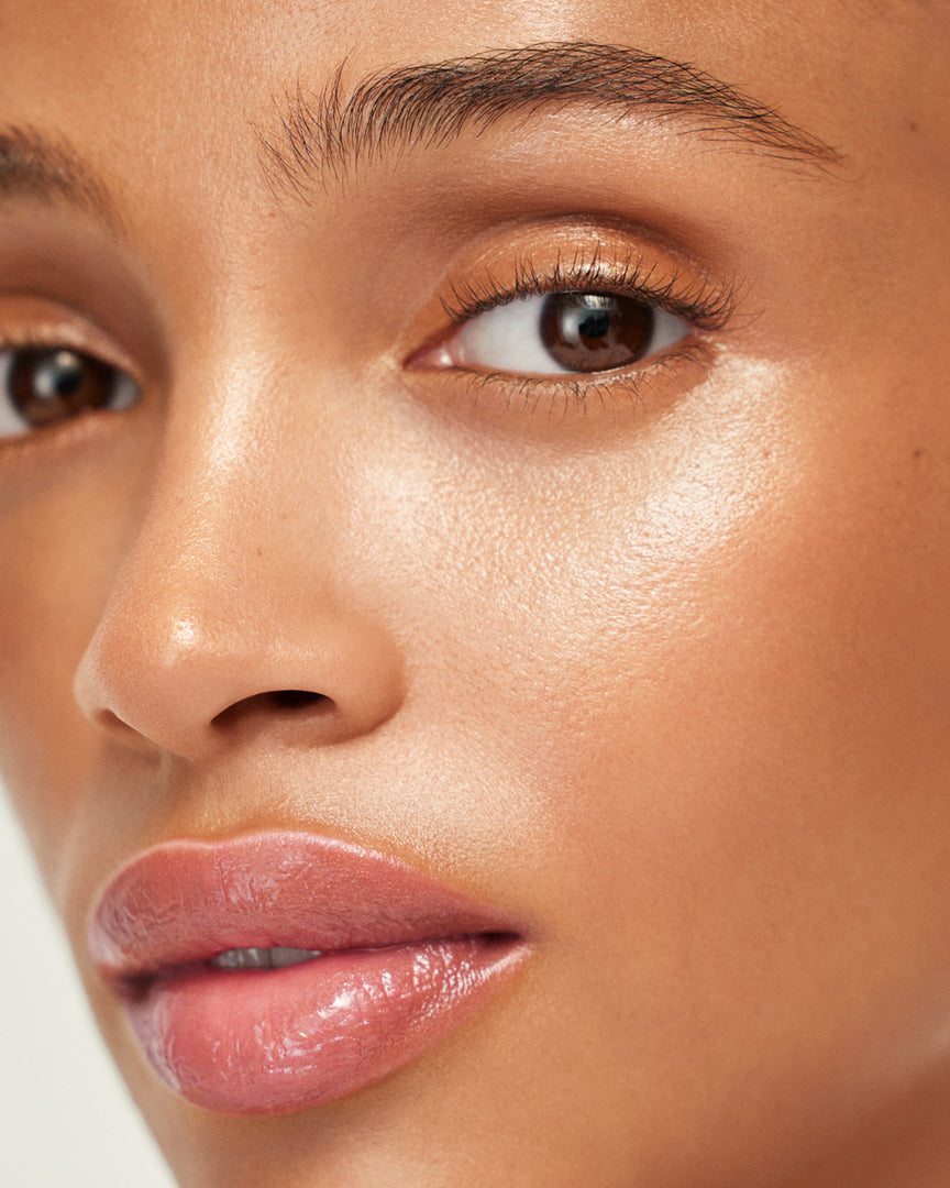 WESTMAN ATELIER Liquid Super Loaded Sheer Illuminator in Peau de Soleil application video